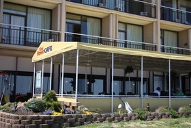 Four Sails Resort