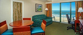 Holiday Inn Express Hotel & Suites Virginia Beach Oceanfront