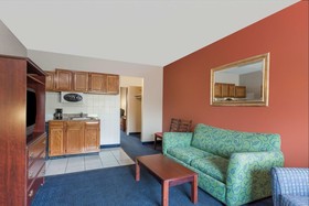 Breeze Inn & Suites