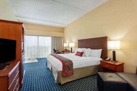 Ramada Plaza by Wyndham Virginia Beach