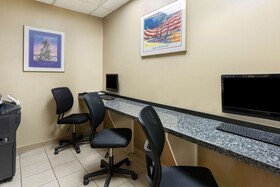 Ramada Plaza by Wyndham Virginia Beach
