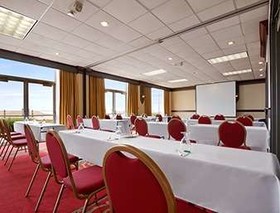 DoubleTree by Hilton Virginia Beach Oceanfront South