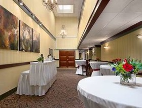 DoubleTree by Hilton Virginia Beach Oceanfront South