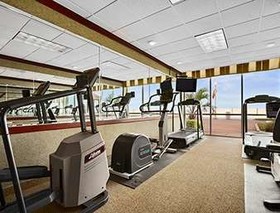 DoubleTree by Hilton Virginia Beach Oceanfront South