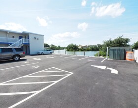 Seashire Inn & Suites