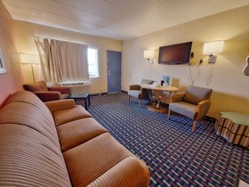 Seashire Inn & Suites