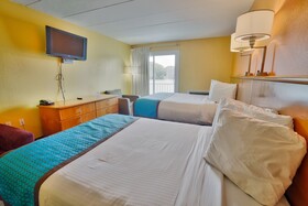 Seashire Inn & Suites