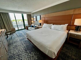 Sheraton Virginia Beach Oceanfront Hotel