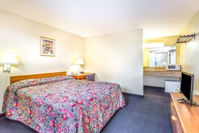 Travelodge by Wyndham Virginia Beach Bay Beach