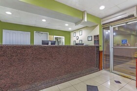 Travelodge by Wyndham Suites Virginia Beach Oceanfront