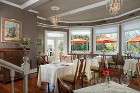 L'Auberge Provencale Bed & Breakfast