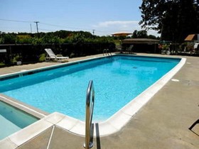 Whispering Pines Motel