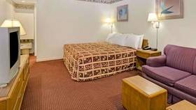 Capt. John Smith Inn
