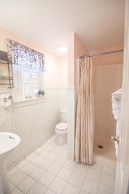 Cedars of Williamsburg Bed & Breakfast