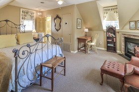Cedars of Williamsburg Bed & Breakfast