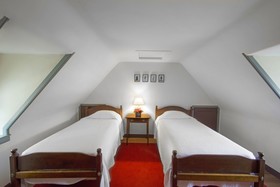 Colonial Houses, an official Colonial Williamsburg Hotel