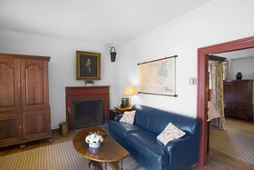 Colonial Houses, an official Colonial Williamsburg Hotel