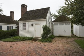 Colonial Houses, an official Colonial Williamsburg Hotel