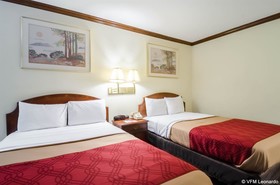 Econo Lodge Colonial