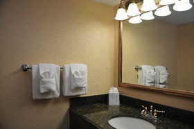 Fort Magruder Hotel, Trademark Collection by Wyndham