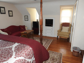 Magnolia Manor Bed and Breakfast Inn