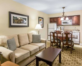 Bluegreen Vacations Patrick Henry Square, Ascend Resort Collection