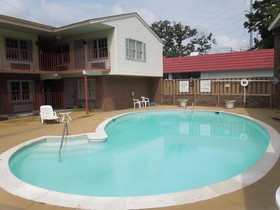 Capt. John Smith Inn