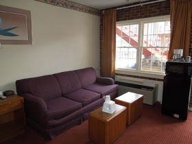 Capt. John Smith Inn