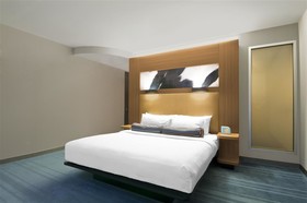 La Quinta Inn & Suites by Wyndham Winchester