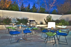 La Quinta Inn & Suites by Wyndham Winchester