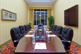 Holiday Inn Express Woodstock-Shenandoah Valley