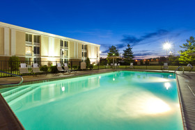 Holiday Inn Express Woodstock-Shenandoah Valley