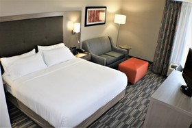 Holiday Inn Express Woodstock-Shenandoah Valley