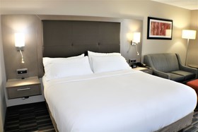Holiday Inn Express Woodstock-Shenandoah Valley