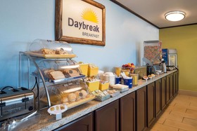 Days Inn & Suites by Wyndham Spokane Airport Airway Heights