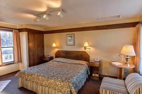 Islands Inn
