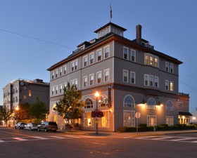 Majestic Inn & Spa