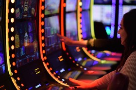 Angel of the Winds Casino Hotel
