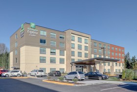 Holiday Inn Express & Suites Auburn Downtown