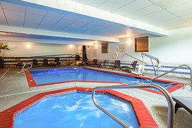 Comfort Inn & Suites Pacific - Auburn