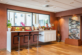 Comfort Inn & Suites Pacific - Auburn