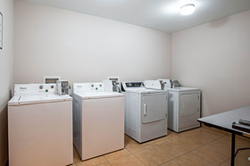 Comfort Inn & Suites Pacific - Auburn