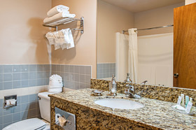 Comfort Inn & Suites Pacific - Auburn