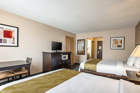 Comfort Inn & Suites Pacific - Auburn