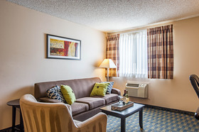 Comfort Inn & Suites Pacific - Auburn