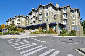 The Marshall Suites