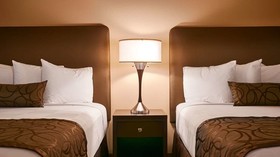 The Marshall Suites