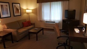 The Marshall Suites