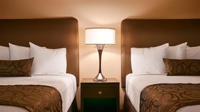 The Marshall Suites