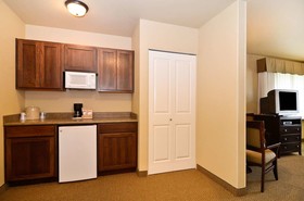 The Marshall Suites